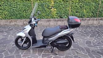 Suzuki SIXteen 150 (2007 - 14) usata