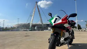 Ducati Panigale V4 Tricolore (2025 - 26)  (2)