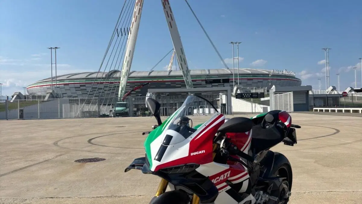 Ducati Panigale V4 Tricolore (2025 - 26)  (3)
