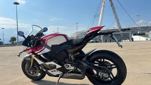 Ducati Panigale V4 Tricolore (2025 - 26)  (4)