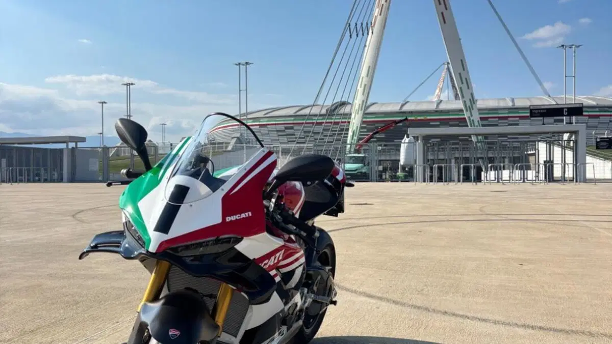 Ducati Panigale V4 Tricolore (2025 - 26)  (10)