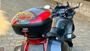 Honda Deauville 700 ABS  (4)