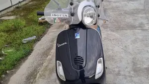 Piaggio X8 150 Street  (3)