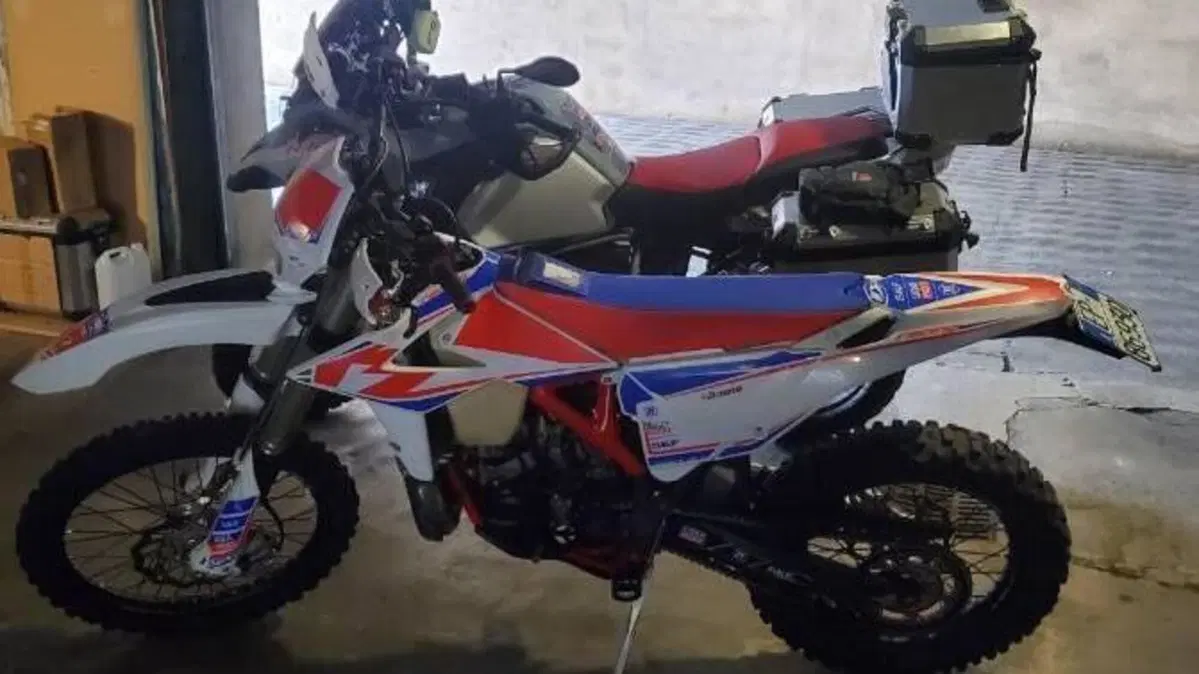 Betamotor RR 300 2T Enduro (2019)  (3)