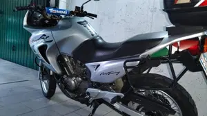 Honda Transalp XL 650V (2000 - 04)  (5)