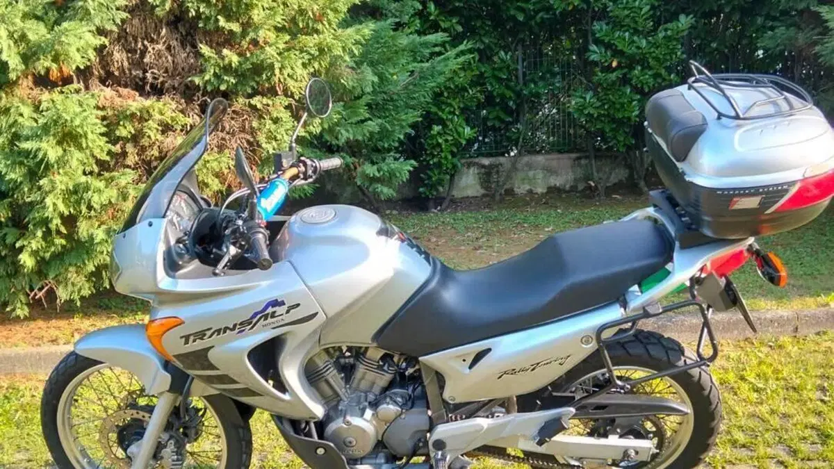 Honda Transalp XL 650V (2000 - 04)  (13)