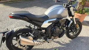 Voge Trofeo 500AC (2022 - 26)  (6)