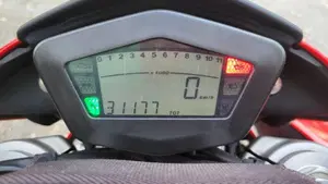 Ducati Hypermotard 1100 (2007 - 09)  (9)