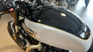 Triumph Bonneville T100 (2026)  (5)