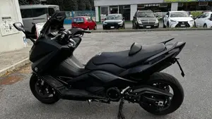 Yamaha T-Max 530 (2015 - 16)  (4)