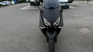 Yamaha T-Max 530 (2015 - 16)  (2)