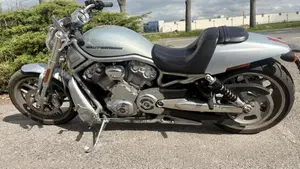 Harley-Davidson 1250 V-Rod Muscle (2009 - 17) - VRSCF 
