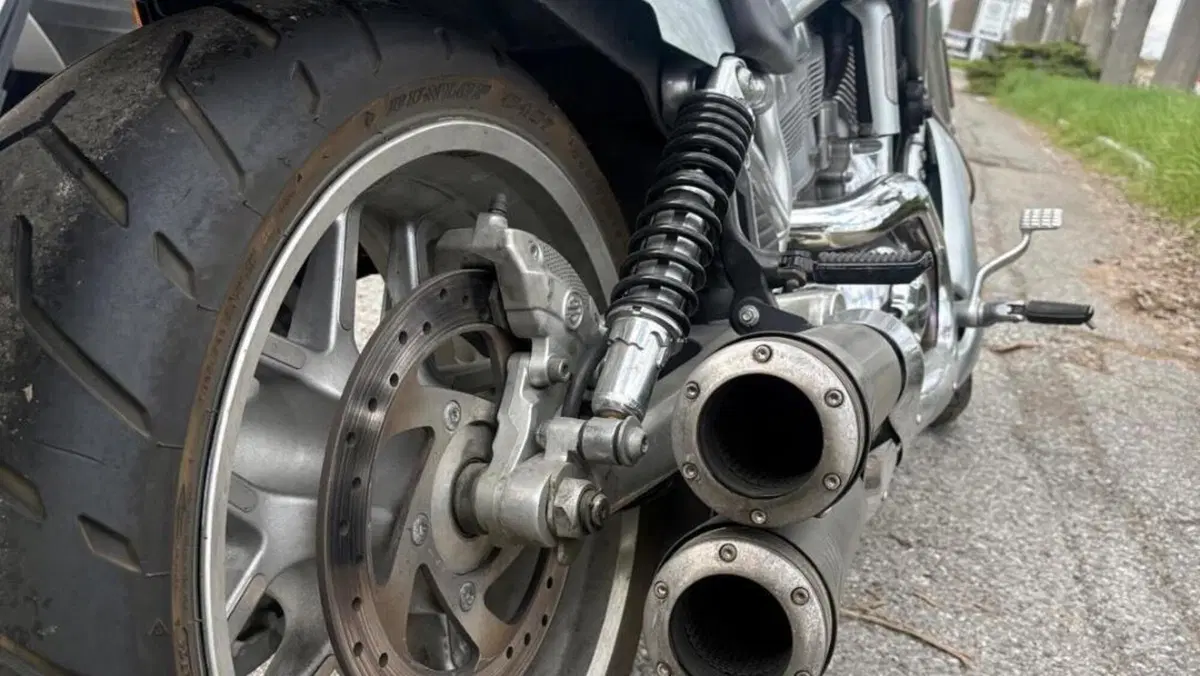 Harley-Davidson 1250 V-Rod Muscle (2009 - 17) - VRSCF  (6)