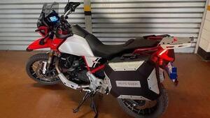 Moto Guzzi V85 TT Evocative Graphics (2021 - 23) 