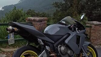 Honda CBR 600 RR (2003 - 04) usata