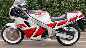 Yamaha FZR 1000 (1987 - 88) 