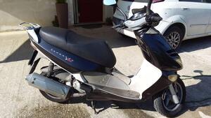 Aprilia Leonardo 250 (1999 -02) 