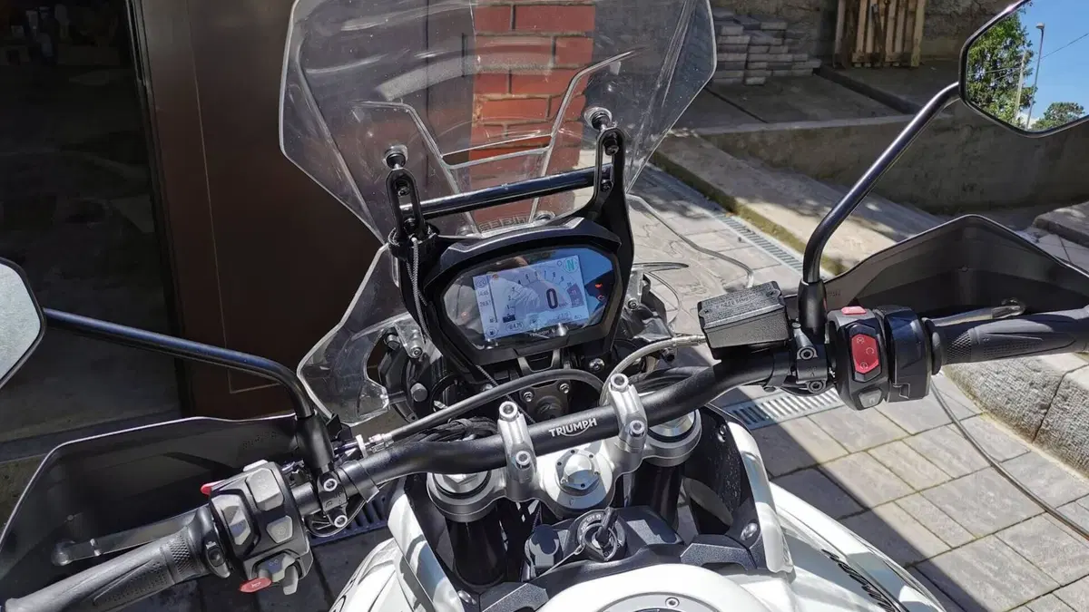 Triumph Tiger 800 XRx (2018 - 20)  (7)