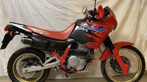 Honda NX 650 Dominator (1991 - 95) 