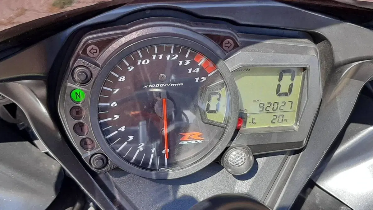 Suzuki GSX-R1000 (2005 - 06)  (3)