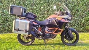 KTM 1050 Adventure (2015 - 16)  (2)