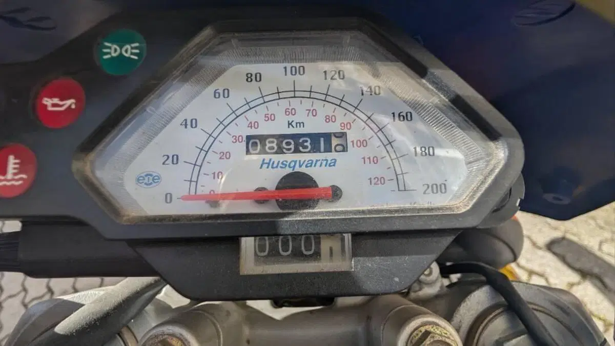 Husqvarna SM 125 S (2002 - 04)  (7)