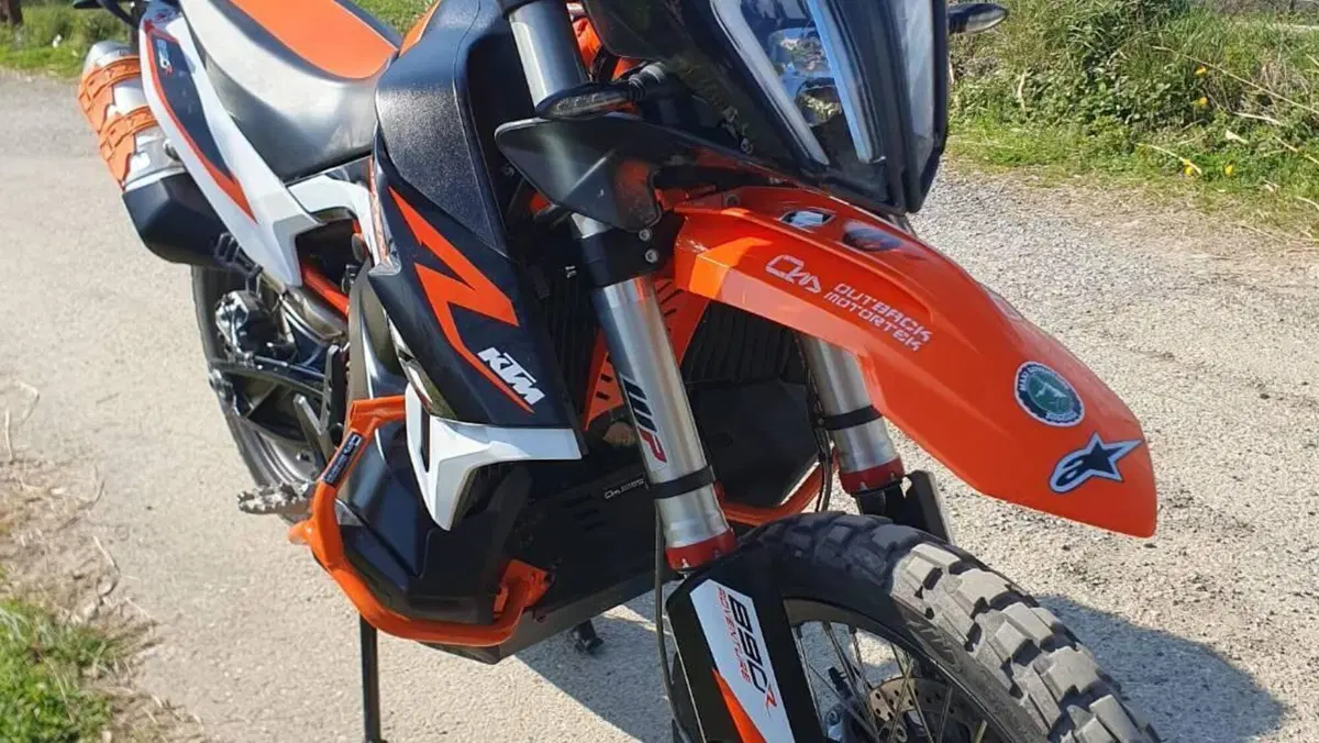 KTM 890 Adventure R (2022)  (9)