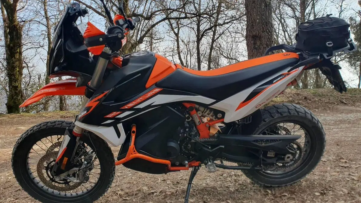 KTM 890 Adventure R (2022)  (11)