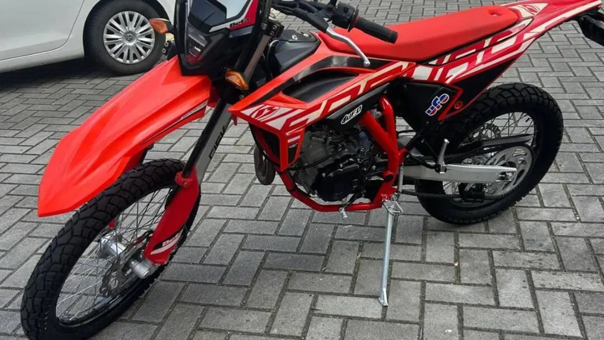Betamotor RR 125 4T Enduro LC (2021 - 23)  (2)