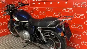 Triumph Bonneville SE (2009 - 13)  (4)