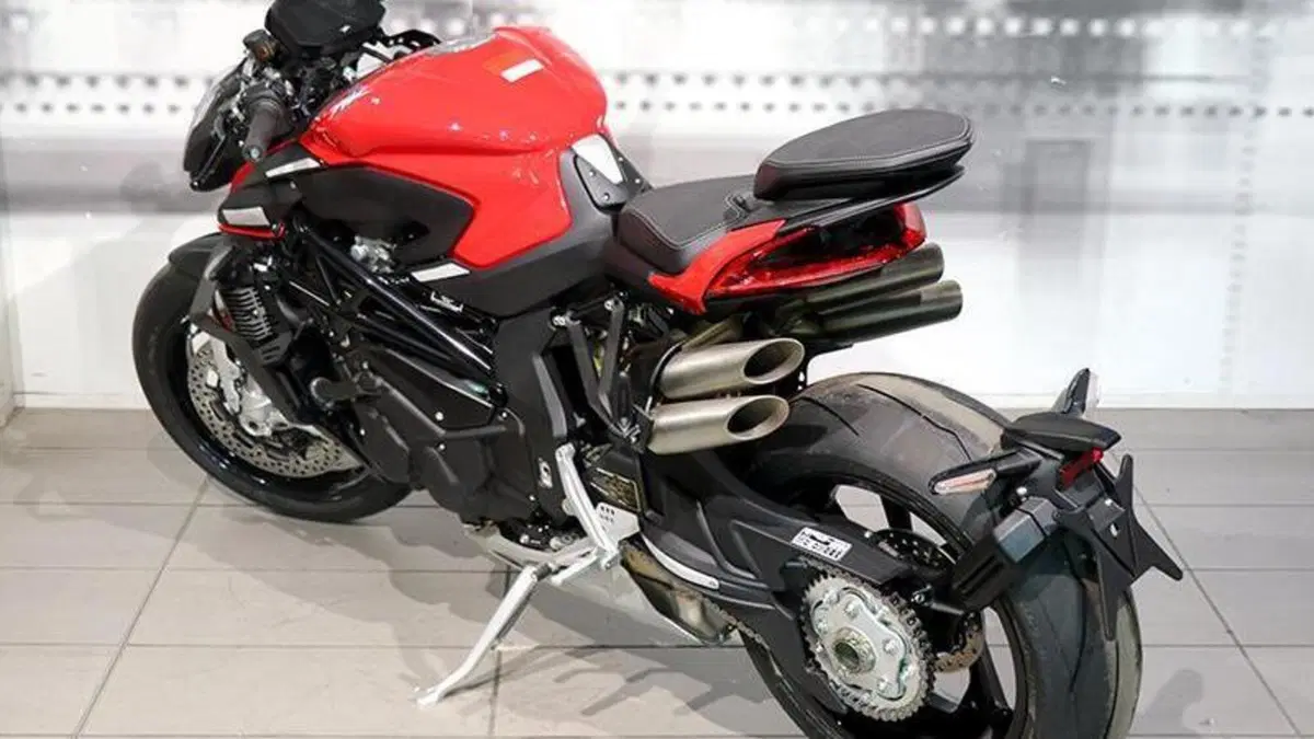 MV Agusta Brutale 1000 RS (2022 - 26)  (2)
