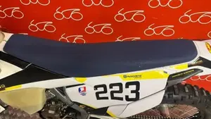 Husqvarna FE 250 (2022)  (9)