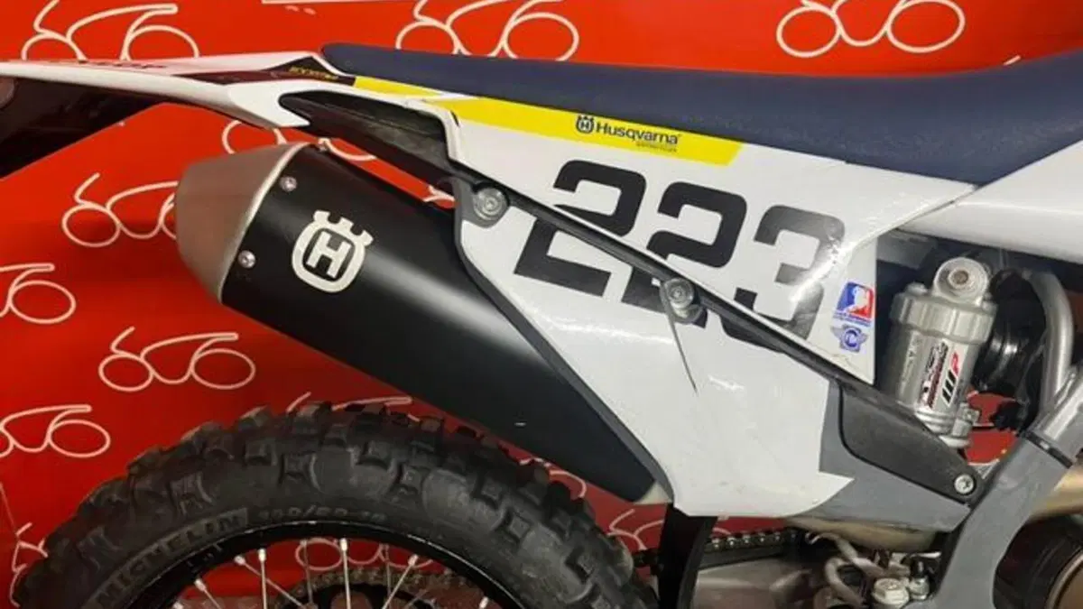 Husqvarna FE 250 (2022)  (2)