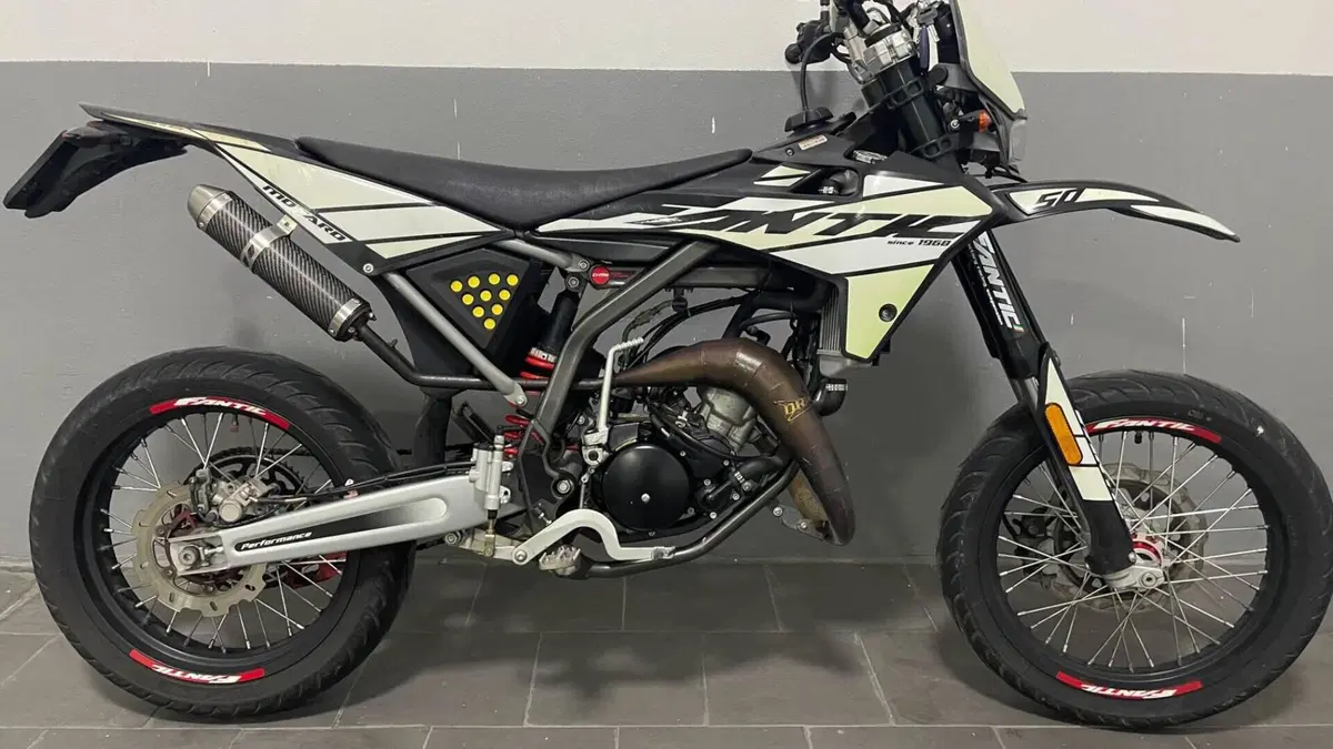 Fantic Motor Motard 50 M Performance 2t (2019)  (2)