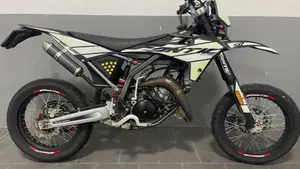 Fantic Motor Motard 50 M Performance 2t (2019)  (2)