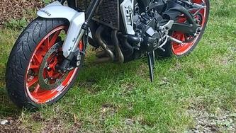 Yamaha MT-09 (2017 - 20) usata