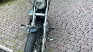 Harley-Davidson 883 Low (2005) - XL 883L  (4)