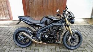 Triumph Speed Triple 1050 (2005 - 11) 