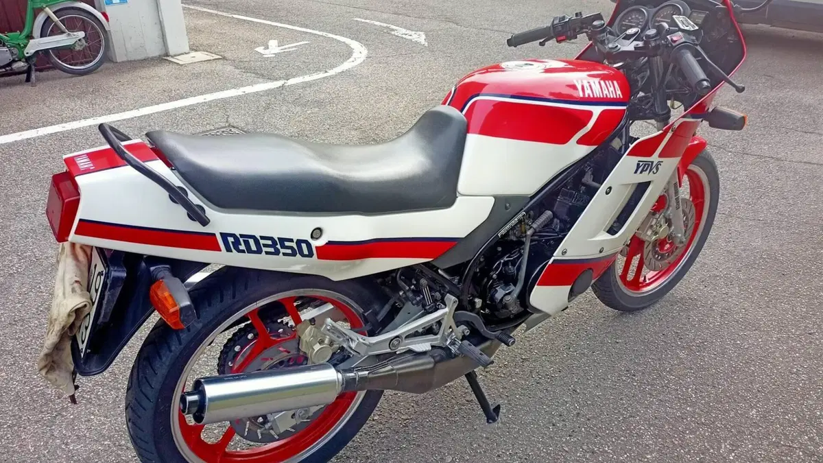 Yamaha RD 350 LCF (1988 - 93)  (3)