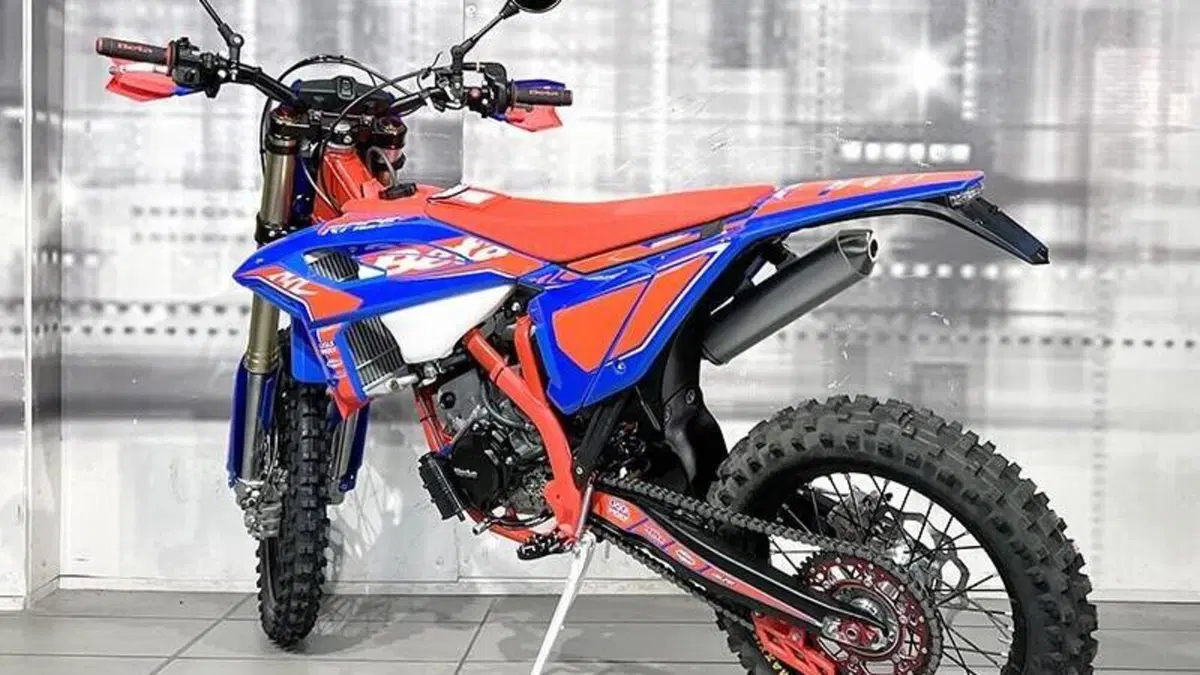 Betamotor RR 125 4T Enduro R (2024 - 26)  (2)