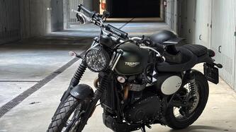 Triumph Scrambler 900 (2023 - 25) usata