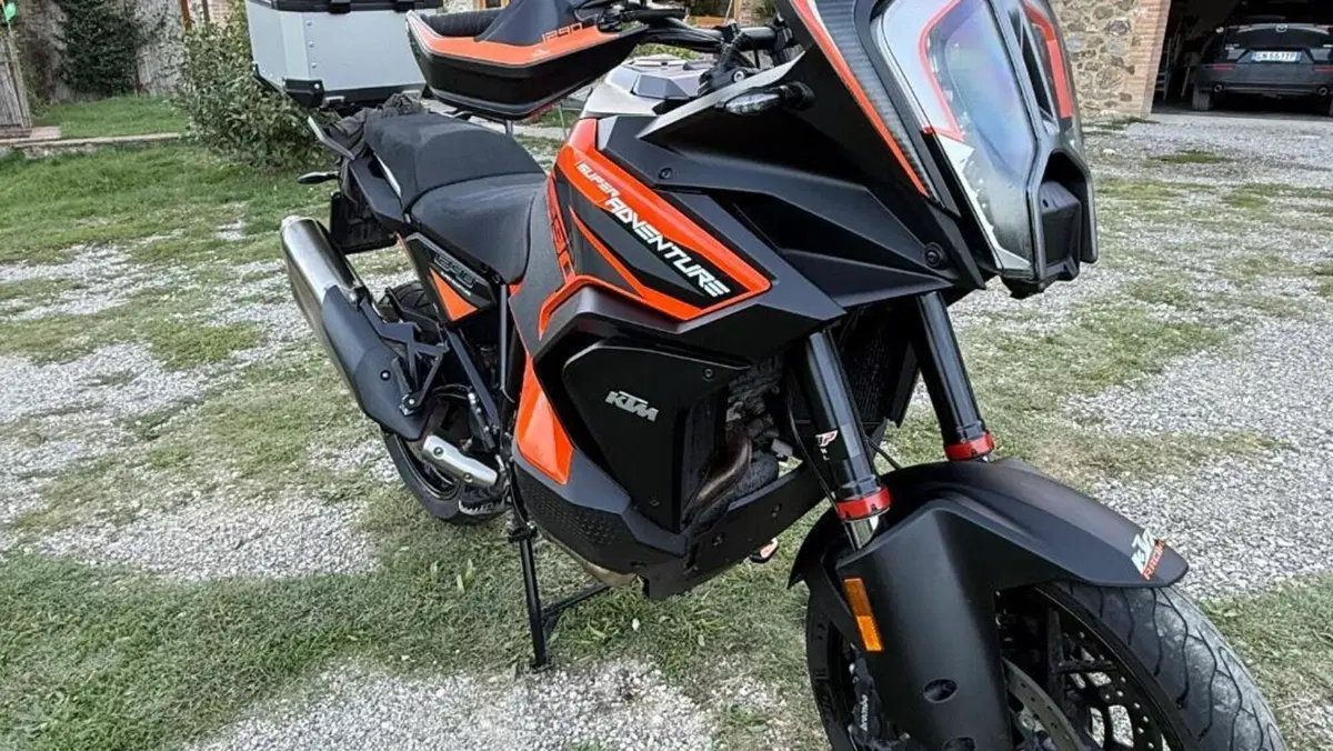 KTM 1290 Super Adventure S (2021)  (2)