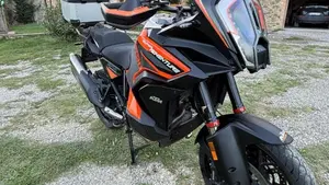 KTM 1290 Super Adventure S (2021)  (2)