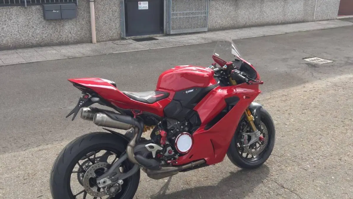 Ducati Panigale V2 S (2025 - 26) 