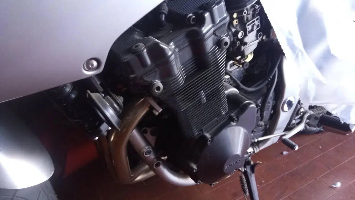Suzuki GSF 1200 Bandit S (2001 - 06)  (5)