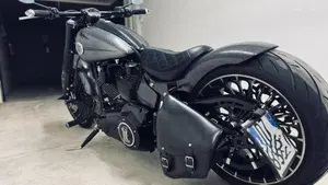 Harley-Davidson Breakout (2021 - 22)  (4)