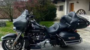 Harley-Davidson 107 Electra Glide Ultra Limited (2017 - 18) - FLHTK  (2)
