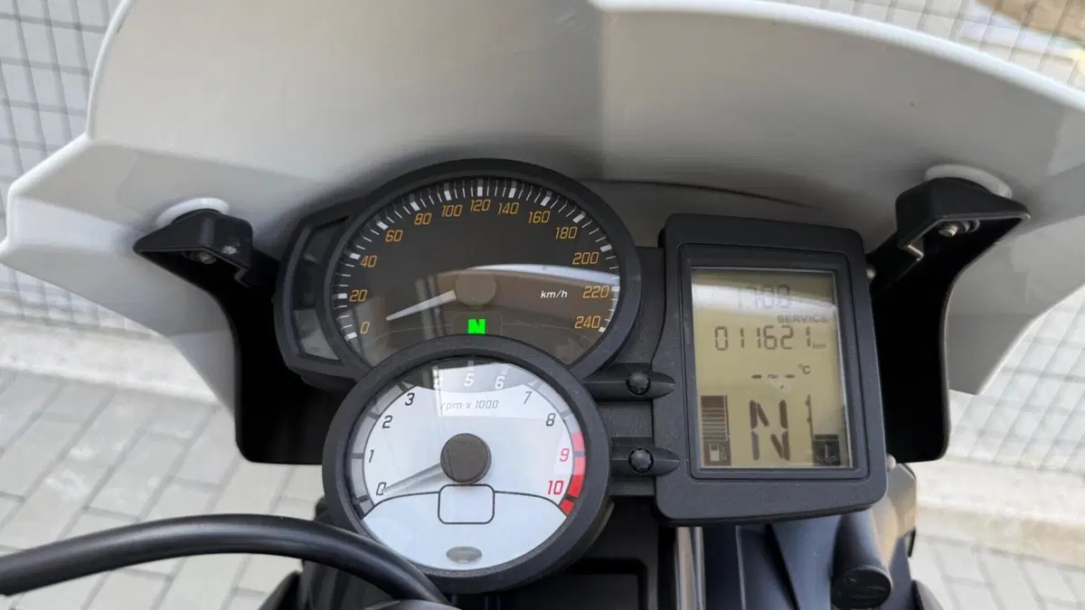 Bmw F 800 R (2009 - 11)  (9)