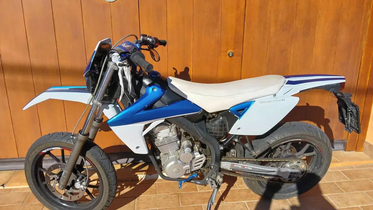 Rieju Marathon 125 Motard Pro (2009 - 17)  (2)
