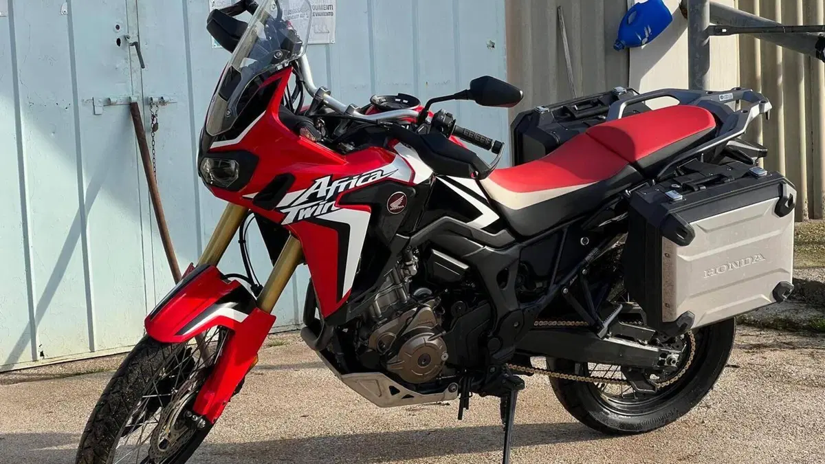 Honda Africa Twin CRF 1000L DCT ABS Travel Edition (2016 - 17)  (2)